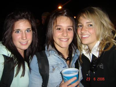 St-JeaNn!!! BoNne FeTe Du QueBec =)